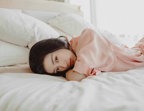 Dau xuan khoe anh goi cam: Dao Ba Loc hay Jun Vu chiem song?