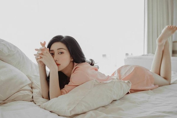 Dau xuan khoe anh goi cam: Dao Ba Loc hay Jun Vu chiem song?