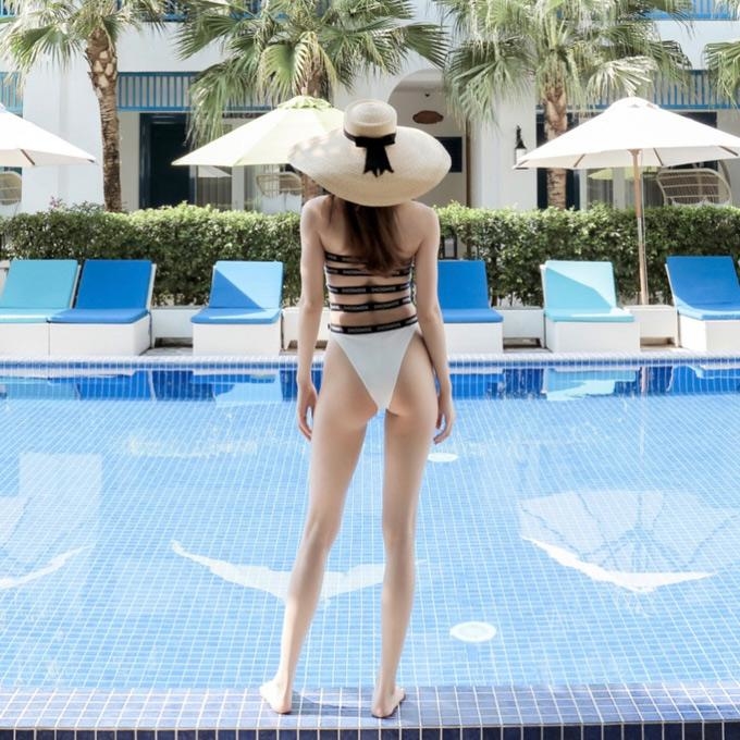 Diện bikini “đụng chan chát” nhưng Mỹ Linh vẫn đánh bại nhiều người