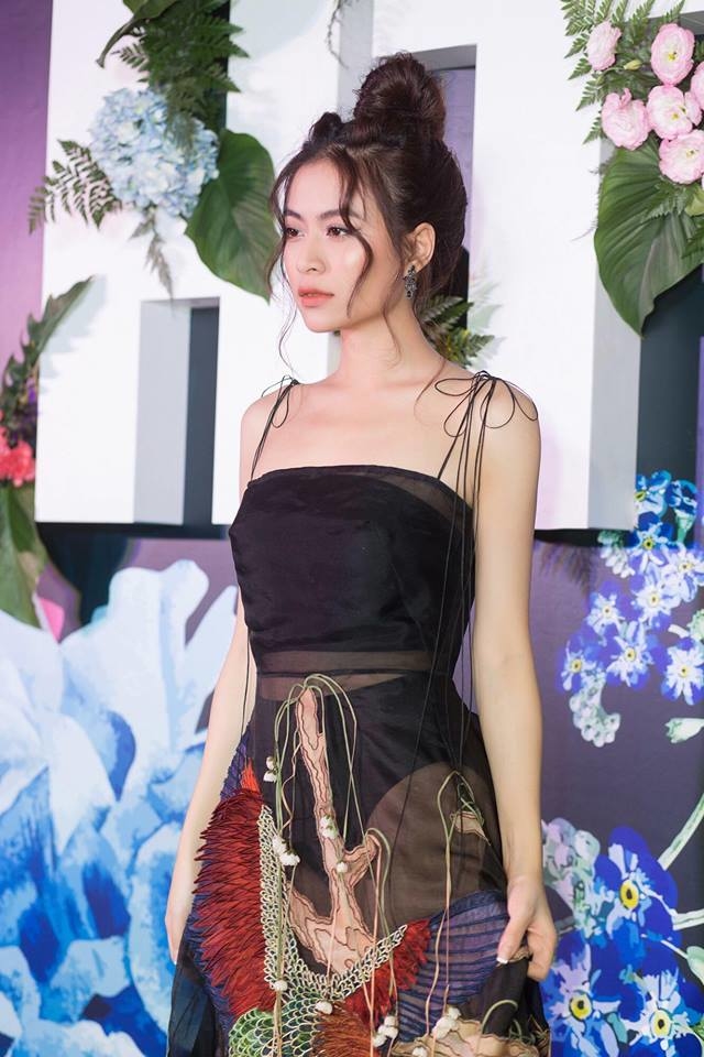 Diện lại chiếc váy thảm họa: Jun Vũ lộ thân hình trơ xương