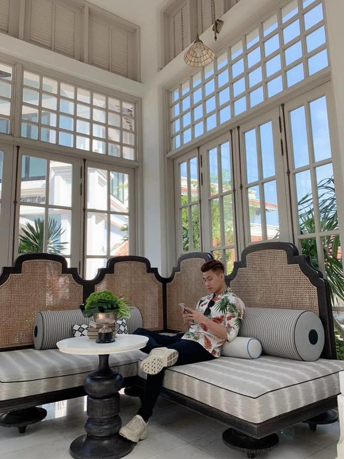 Điều trị chấn thương ở Hàn Quốc vài tháng, Văn Thanh đã ra dáng Oppa