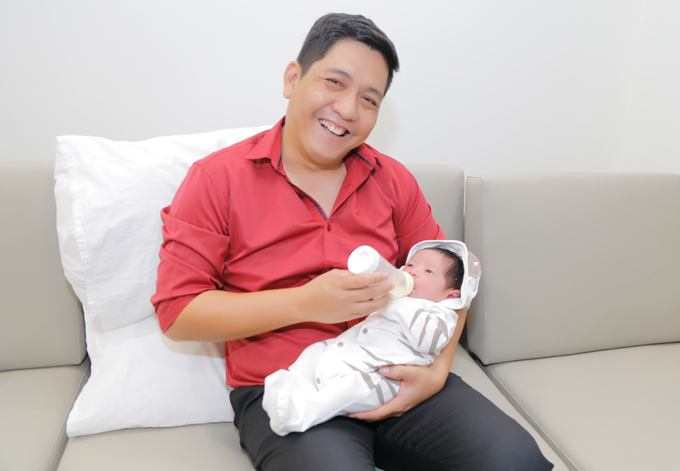 Duc Thinh don vo con xuat vien nhung bieu cam cu Tet moi la bat ngo