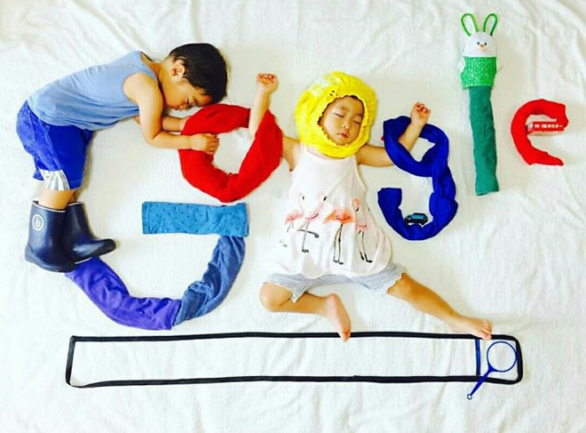Giấc ngủ của 2 con sinh đôi trở nên sống động qua tay mẹ người Nhật
