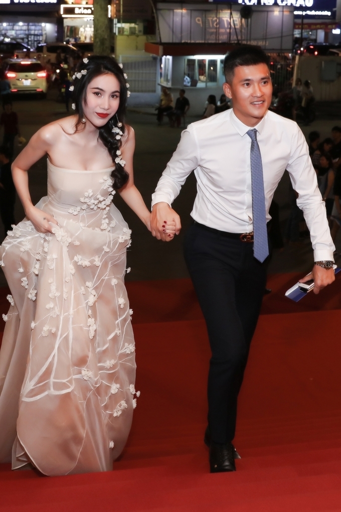 Guong vo lai lanh, Nha Phuong va loat sao Viet nay vien man hanh phuc