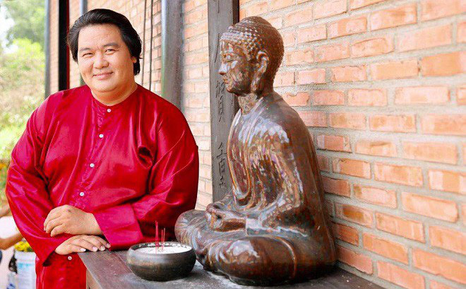 Hoàng Mập thờ bạn thân trong nhà và câu chuyện cảm động phía sau