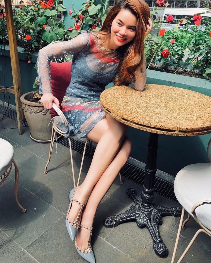 Top sao mặc đẹp - xấu tuần qua: Street style lên ngôi