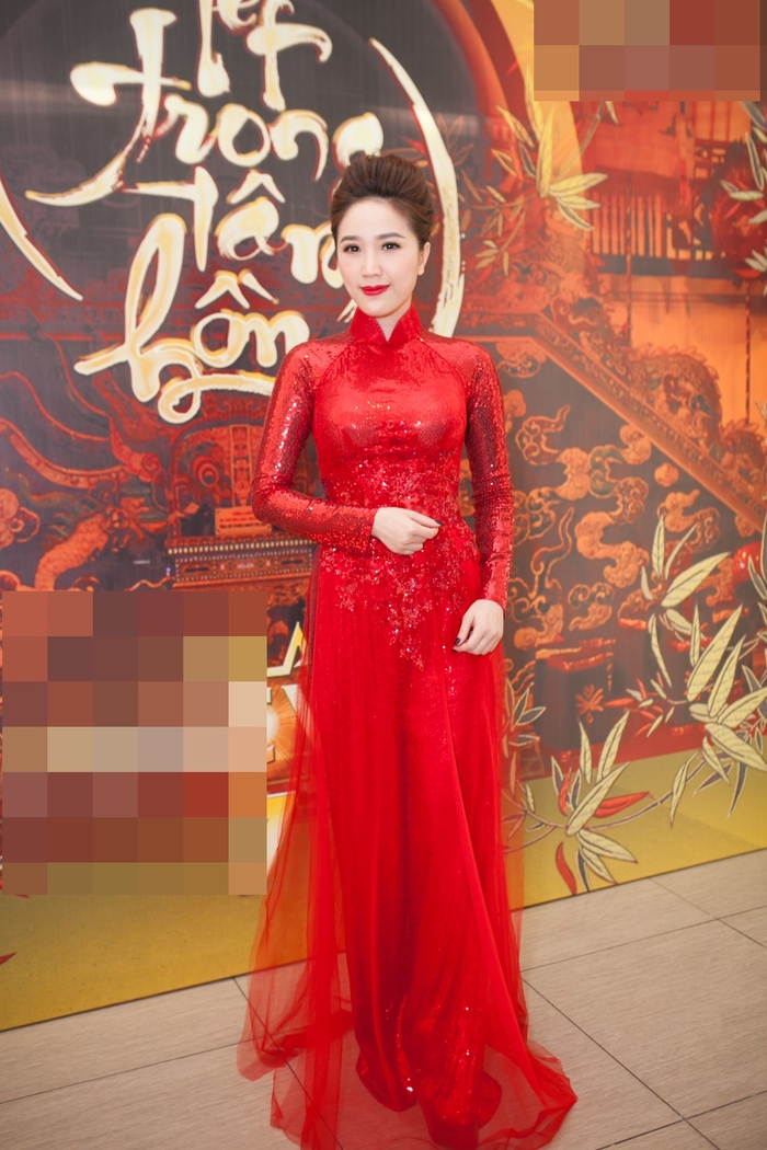 Top sao mặc đẹp - xấu tuần qua: Street style lên ngôi