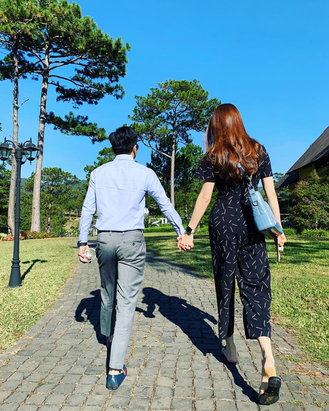 Jolie Nguyễn hiếm hoi khoe người thân, Cường - Đàm vi vu Đà Lạt
