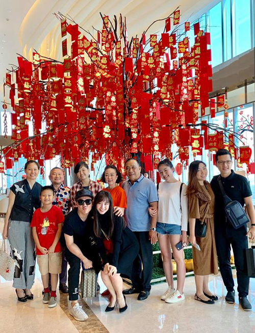 Jolie Nguyễn hiếm hoi khoe người thân, Cường - Đàm vi vu Đà Lạt