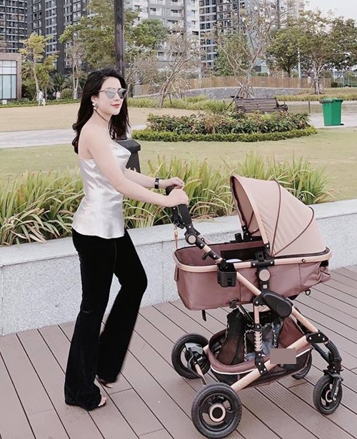 Jolie Nguyễn hiếm hoi khoe người thân, Cường - Đàm vi vu Đà Lạt
