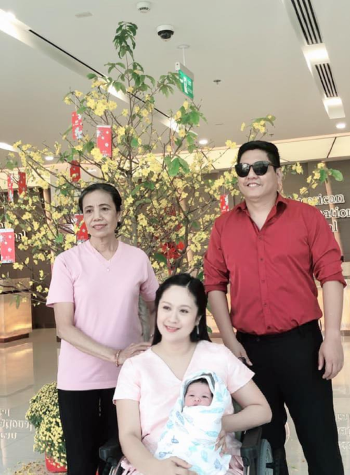 Jolie Nguyễn hiếm hoi khoe người thân, Cường - Đàm vi vu Đà Lạt