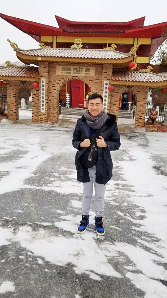 Khi sao don tet ơ troi Tay: Nguoi quay quan ben gia dinh, ke co don lang le