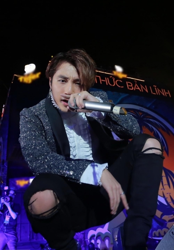 Khi sao Việt cũng là fan cuồng Kpop chính hiệu