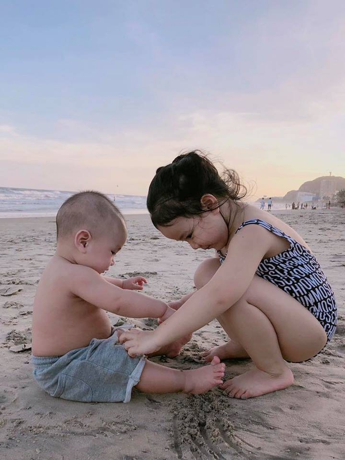 Lần đầu lộ diện của các nhóc tỳ nhà sao Việt nổi tiếng