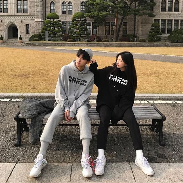 “Mình là gì của nhau? Tình nhân hay bạn thân