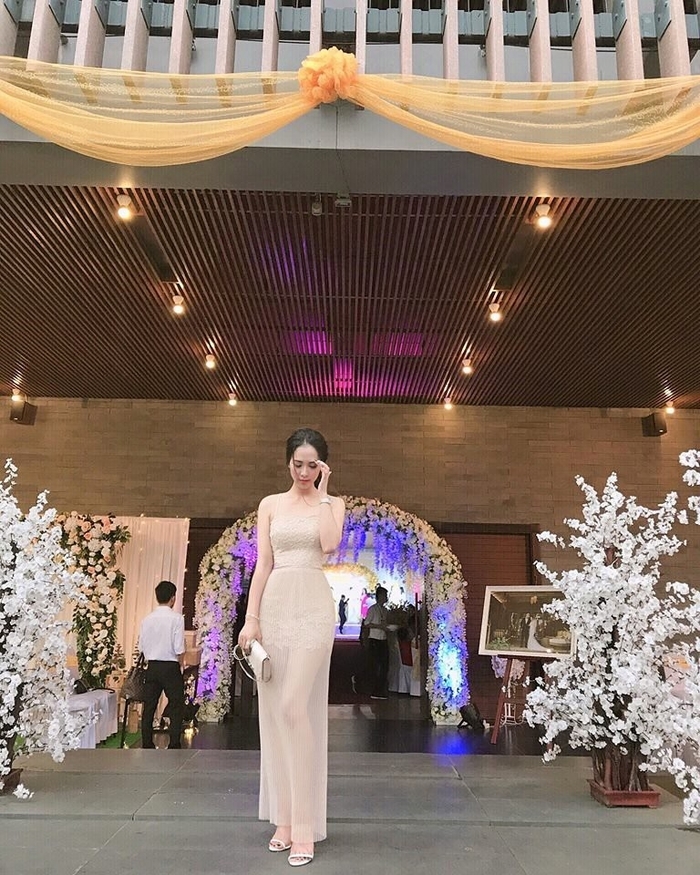 Minh Vương có hành động khoe khéo bạn gái trên mạng xã hội