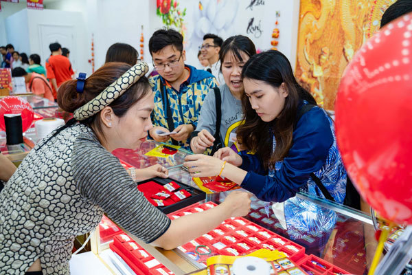 Mua vàng ngày Thần Tài có được bán đi không?