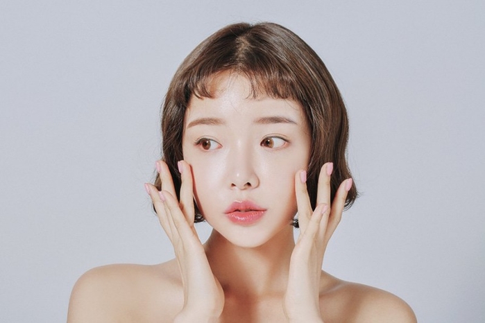 Muốn tránh da nổi mụn do trời nóng ẩm kéo dài, bạn cần lưu ý 3 điều