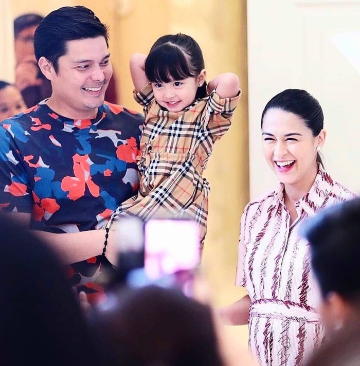Mỹ nhân đẹp nhất Philippines chia sẻ phương pháp nuôi dạy con gái