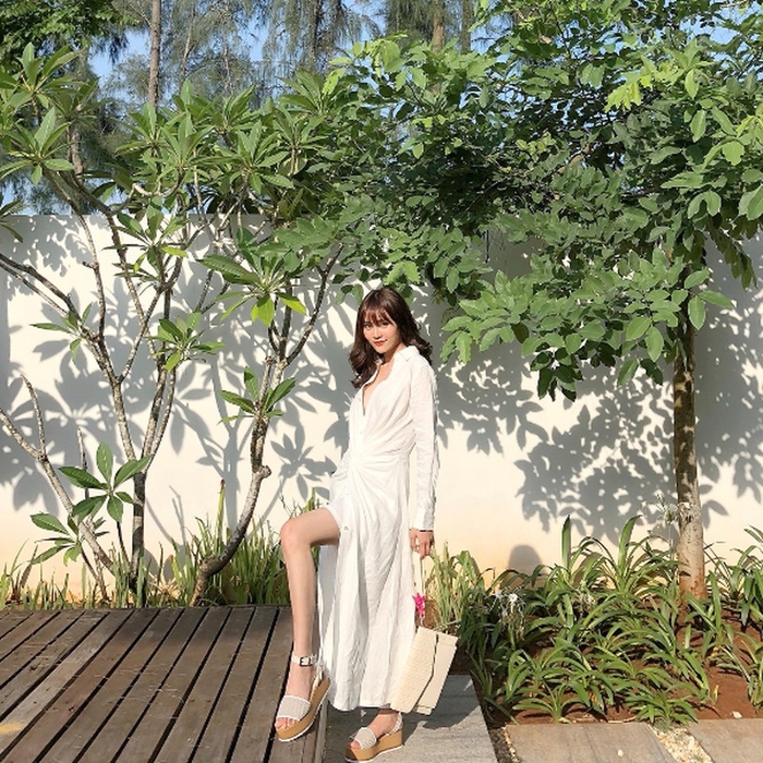 Mỹ nhân Việt ngoài đời diện toàn hàng hiệu, lên phim lại tàn hết chỗ