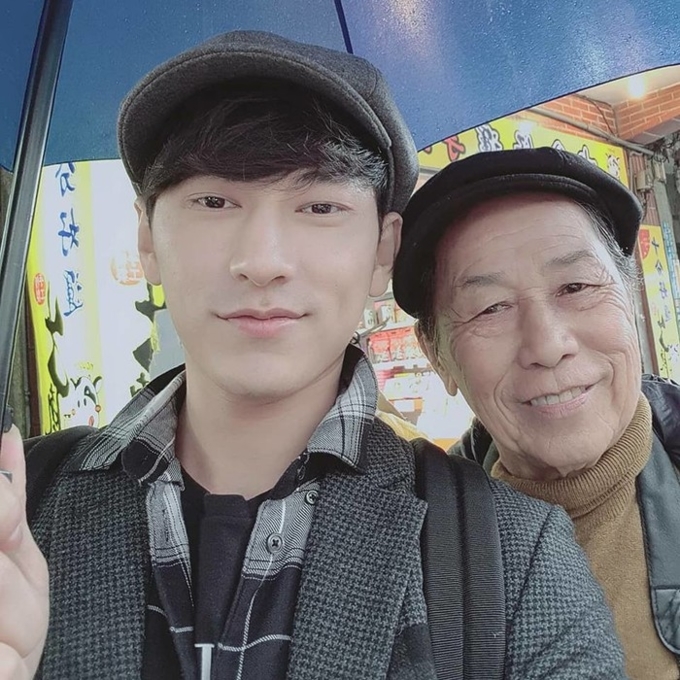 Chang kem canh con cai, ba me cac ngoi sao Vbiz cung co ngoai hinh hon nguoi