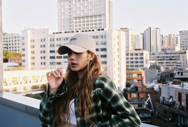 Ngày càng bánh bèo hóa, Lisa (Black Pink) tăng hạng nhan sắc