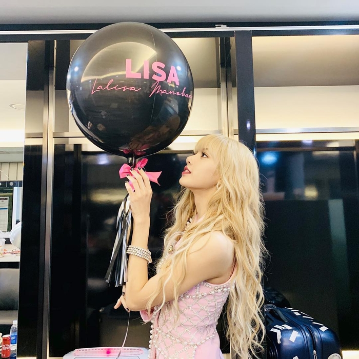Ngày càng bánh bèo hóa, Lisa (Black Pink) tăng hạng nhan sắc