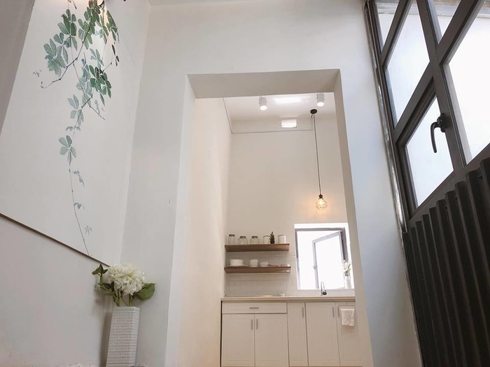 Hình ảnh trước và sau khi tân trang căn nhà khiến nhiều người trầm trồ