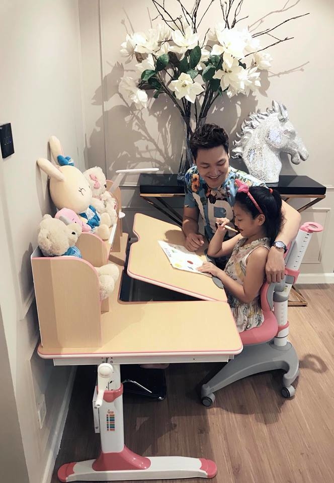 Nhà tiền tỉ xa hoa như khách sạn của Mạnh Trường