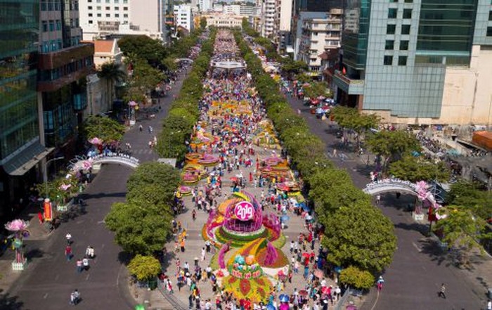 Nhin nhung hinh anh nay, cu dan mang tu nghi: “Tet o nha van la nhat”