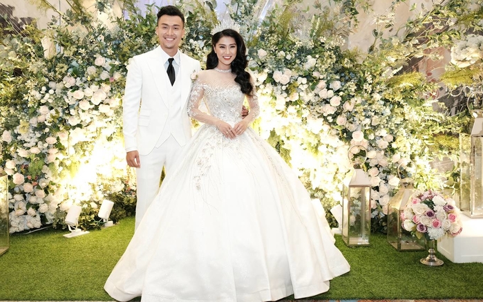 Những cặp vợ chồng son của showbiz Việt cùng đón Valentine đầu tiên