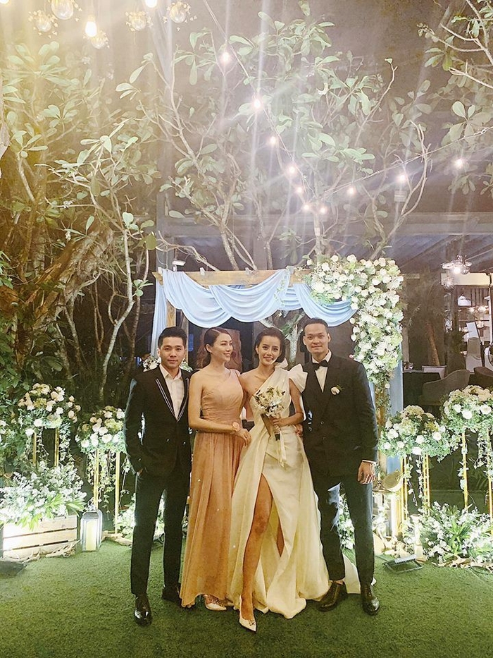 Những cặp vợ chồng son của showbiz Việt cùng đón Valentine đầu tiên