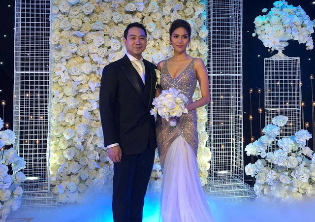 Những cặp vợ chồng son của showbiz Việt cùng đón Valentine đầu tiên
