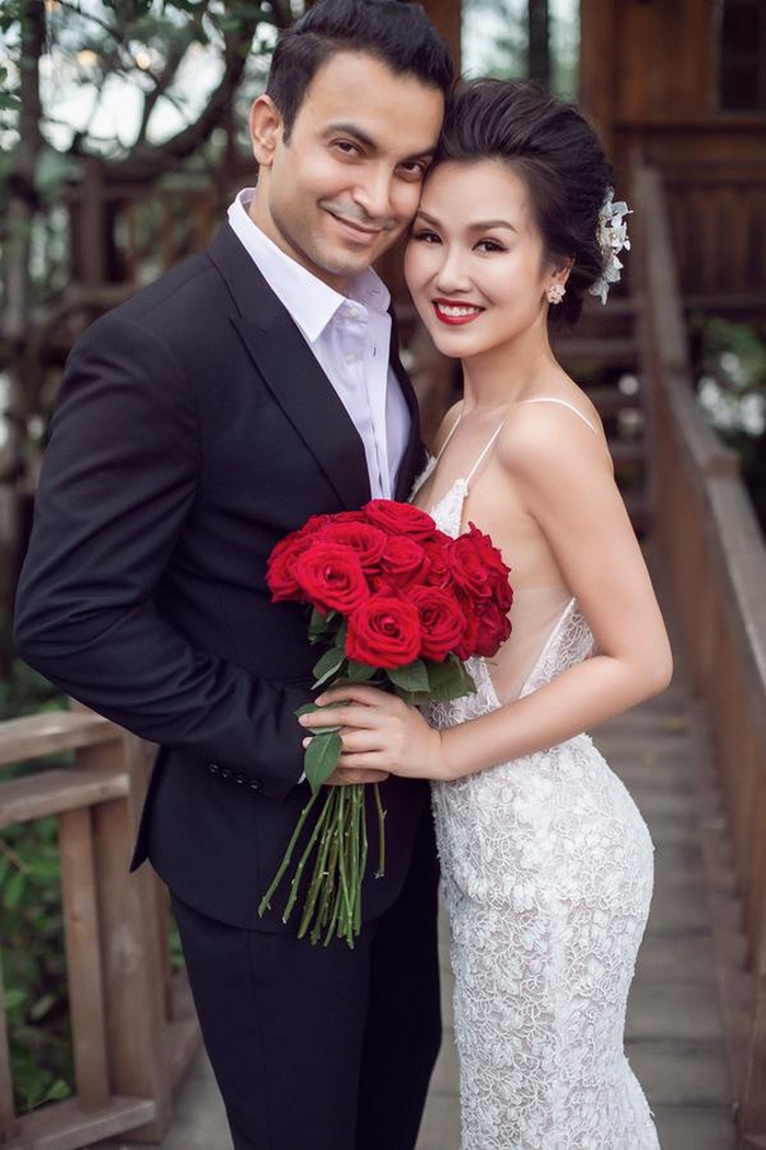 Những cặp vợ chồng son của showbiz Việt cùng đón Valentine đầu tiên