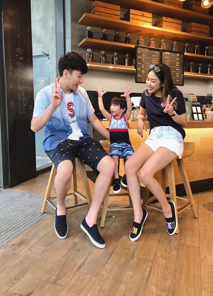 Những hotgirl xinh đẹp ngày nào hoá hotmom chăm con ngoan nức tiếng