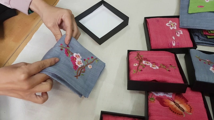 Những món quả không nên tặng cho nhau vào dịp Valentine