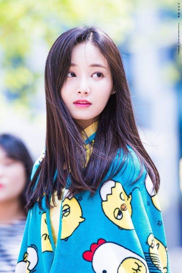 Những nữ thần tượng Kpop xinh đẹp được báo chí xứ Hàn bình chọn