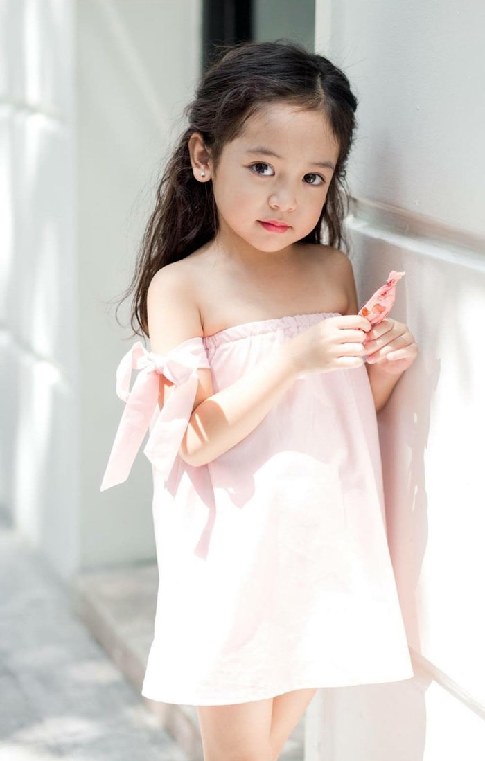 Những “tiểu mỹ nhân” được khuyên thi Hoa hậu khi đủ tuổi
