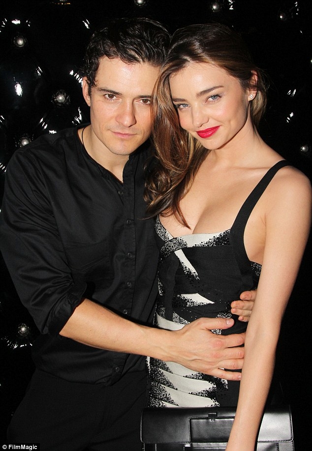 Orlando Bloom chính thức cầu hôn Katy Perry vào ngày Valentine