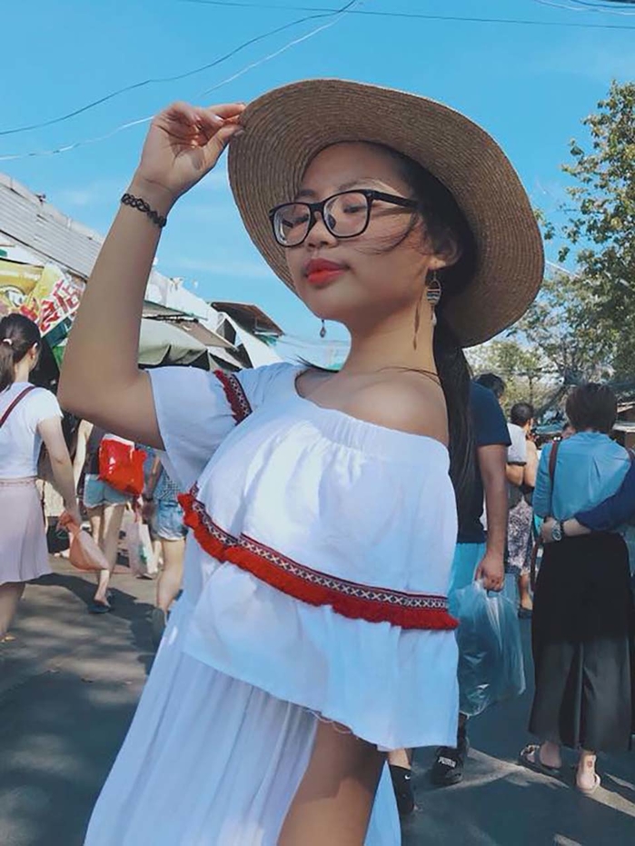 Phương Mỹ Chi “lột xác: cô bé nghèo khó thành ca sĩ nhí sành điệu