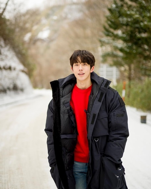 Ảnh hot sao Hàn: Nam Joo Hyuk khoe vẻ điển trai