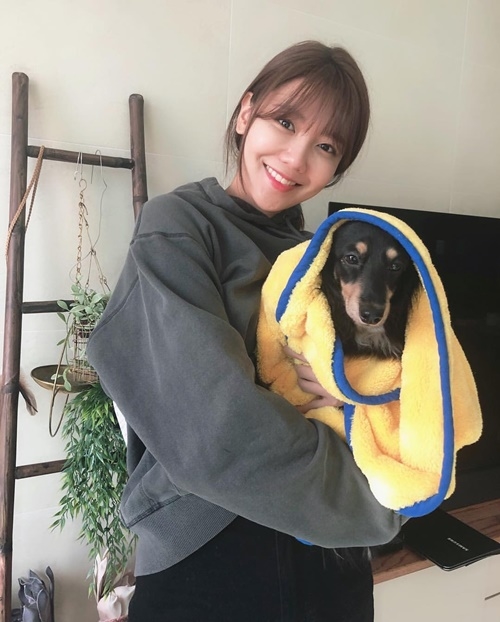 Ảnh hot sao Hàn: Nam Joo Hyuk khoe vẻ điển trai