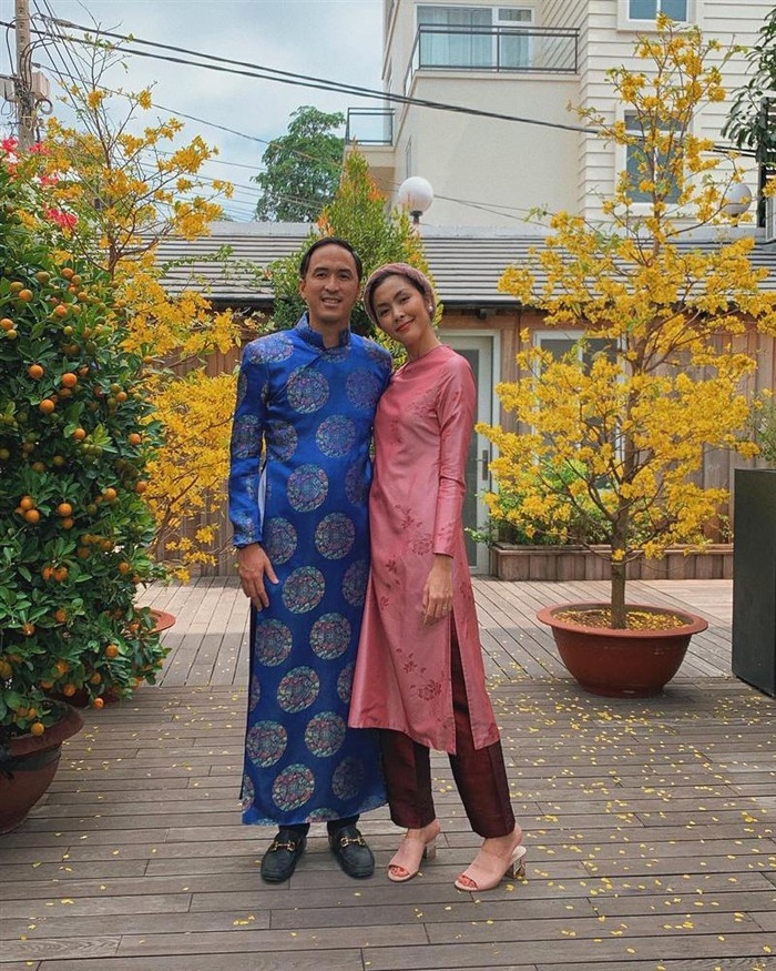 Sao Việt đón Tết Kỷ Hợi 2019: người diện áo dài với tông lào