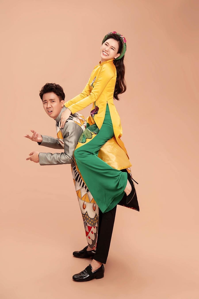 Sau 1 năm phất như diều gặp gió, Hari Won - Trấn Thành tưng bừng chụ