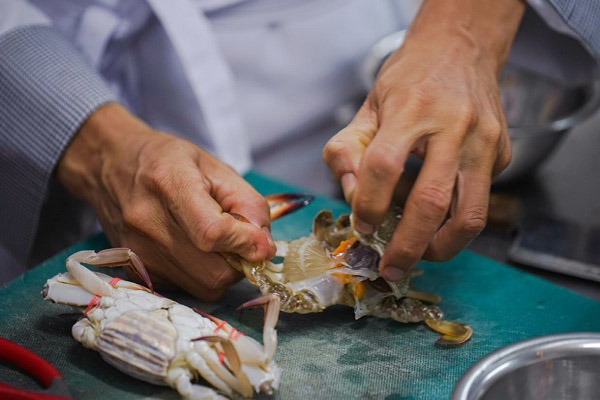 Đổi hương vị cho cả nhà với 4 món ăn ngon được chế biến từ cua biển