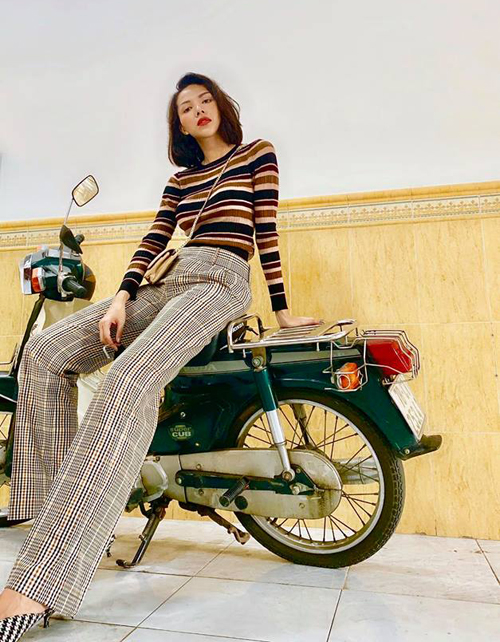Street style những ngày nghỉ Tết “chuẩn khỏi chỉnh” của mỹ nhân Việt