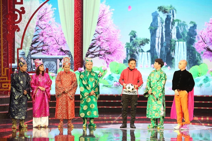 Táo Quân 2019: Áo Ngọc Hoàng, giày Bắc Đẩu gây sốt diện rộng