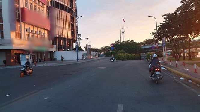 Người Sài Gòn đi làm ngày đầu sau kỳ nghỉ Tết