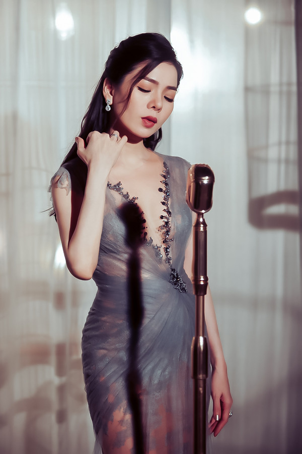 “Thanh xuân phụ nữ quá ngắn, đừng lãng phí cho kẻ vô tâm”