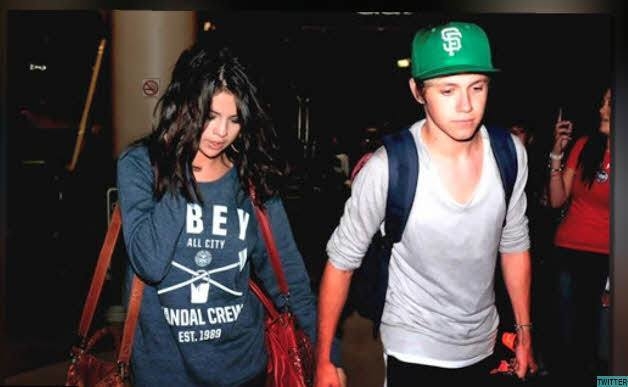Tình trường dài dằng dặc của Selena Gomez và Zac Efron